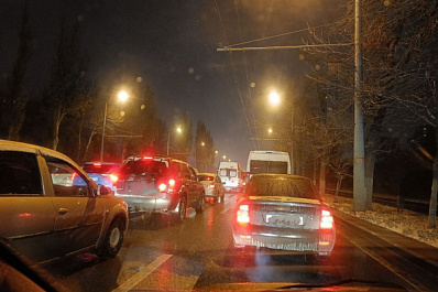 Вечером 7 ноября движение в Самаре сковали 9-балльные пробки