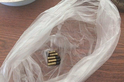 Пакет с боевыми патронами нашли в доме жителя Суходола
