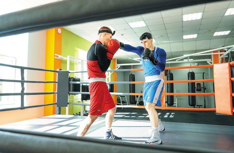 Бокс как работа: как готовится к выходу на ринг один из сильнейших спортсменов губернии