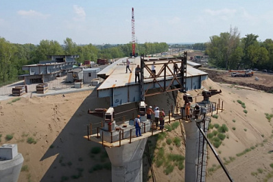 В июле 2021 года строители Самарского моста приступили к надвижке путепровода через ж/д