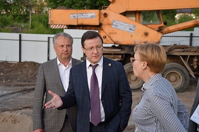 "Работаю не ради похвалы": Дмитрий Азаров рассказал об ответственности за непопулярные, но жизненно важные решения