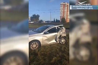 Водитель Лады получил травмы в ДТП с участием Лексуса