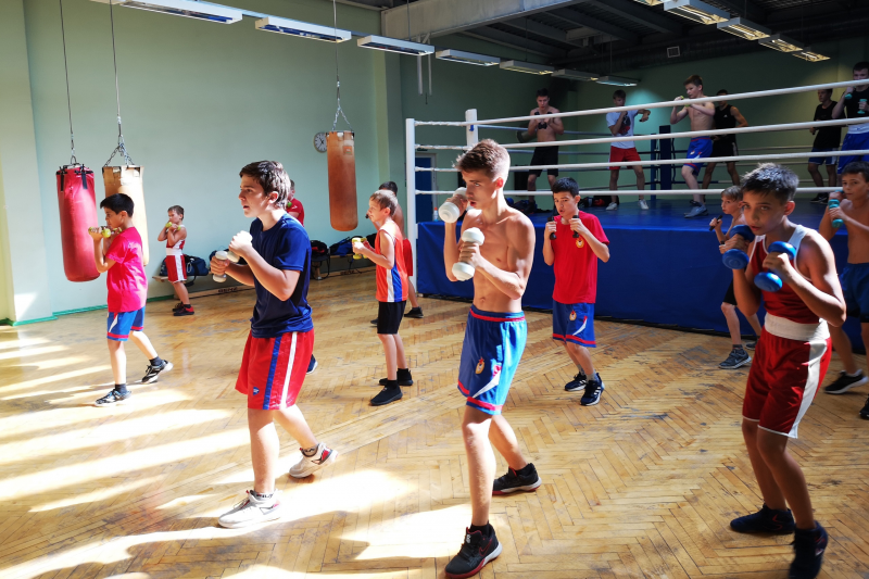 Самарские боксеры выехали на тренировочный сбор в "Черноречье"