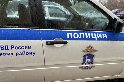 Был судим и пьян: стали известны подробности происшествия с вооруженным мужчиной в ТЦ "Аврора"