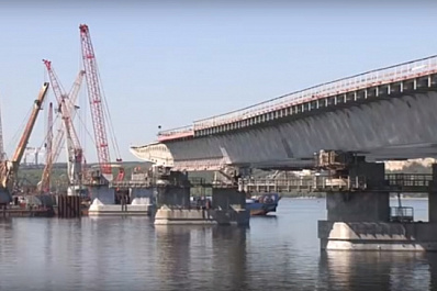 В Самарской области устанавливают последнюю трубосваю опоры моста через Волгу рядом с Тольятти