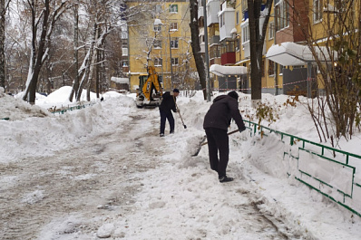В Самаре прокуратура займется УК, которые плохо убрали снег во дворах