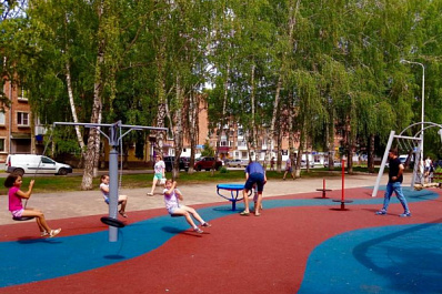 В Хворостянском районе возведено 6 детских игровых площадок 