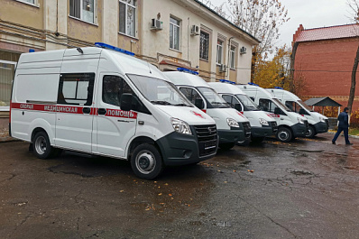 Губернатор Вячеслав Федорищев поздравил работников скорой медицинской помощи с профессиональным праздником