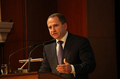 Михаил Бабич поздравил жителей ПФО с Днём защитника Отечества