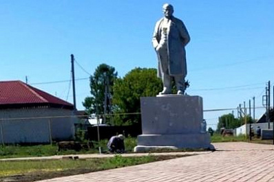 Парк в Елховском районе обрел новый вид 