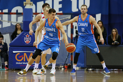 Баскетбольная "Самара" обыграла столичный клуб