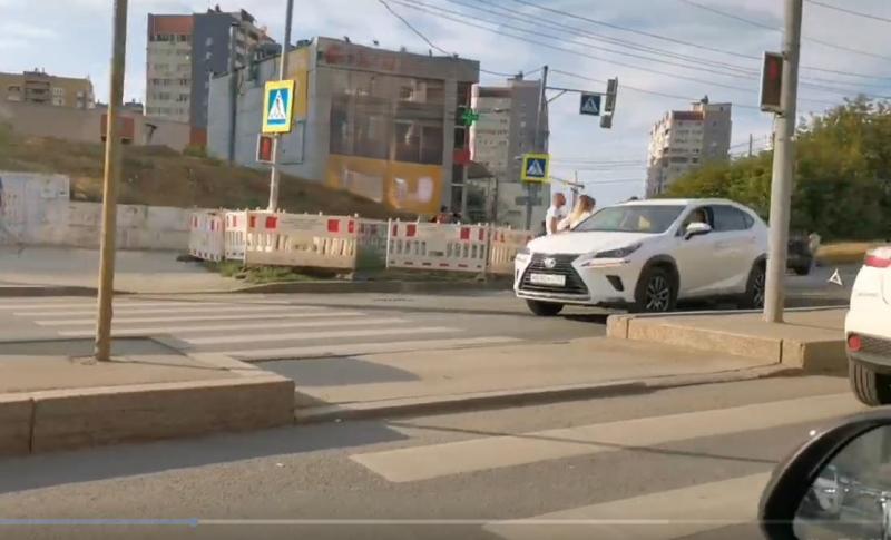 В Самаре парализовало движение на улице Солнечной