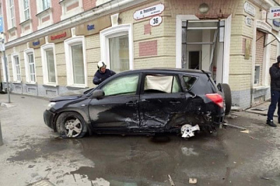 Опубликовано видео жуткого ДТП на пересечении Некрасовской и Фрунзе
