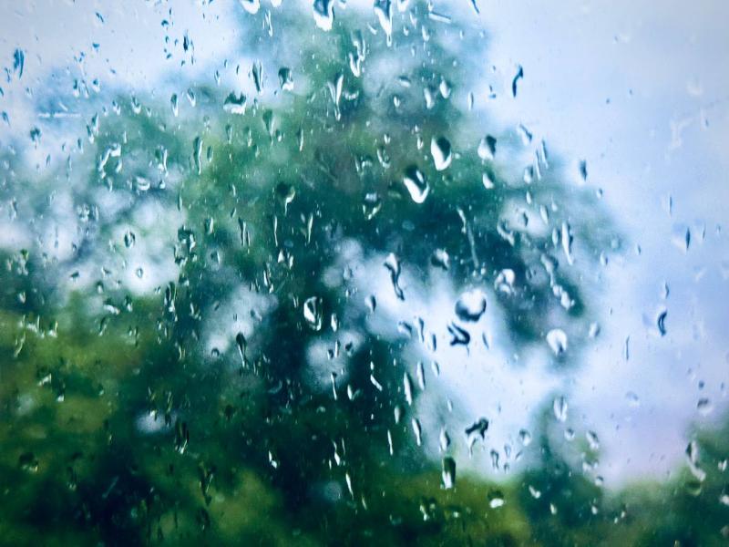 Илья Сухих рассказал, почему после ливня осталось много воды на дорогах Тольятти