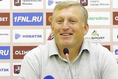 Экс-тренер "Чертаново" Игорь Осинькин возглавил клуб "Крылья Советов"