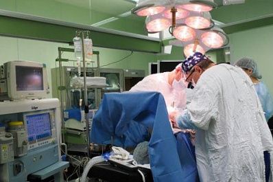 В Самарском онкодиспансере современное оборудование помогает проводить качественные операции