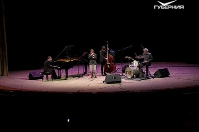 В Самару впервые приехал французский джаз-проект Old & New Songs