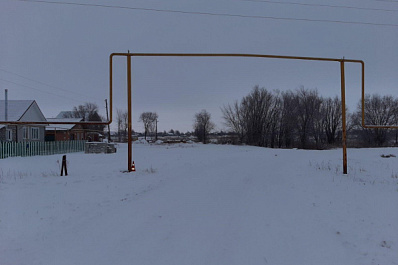 В Самарской области госпитализировали подростка, ехавшего на тюбинге за машиной