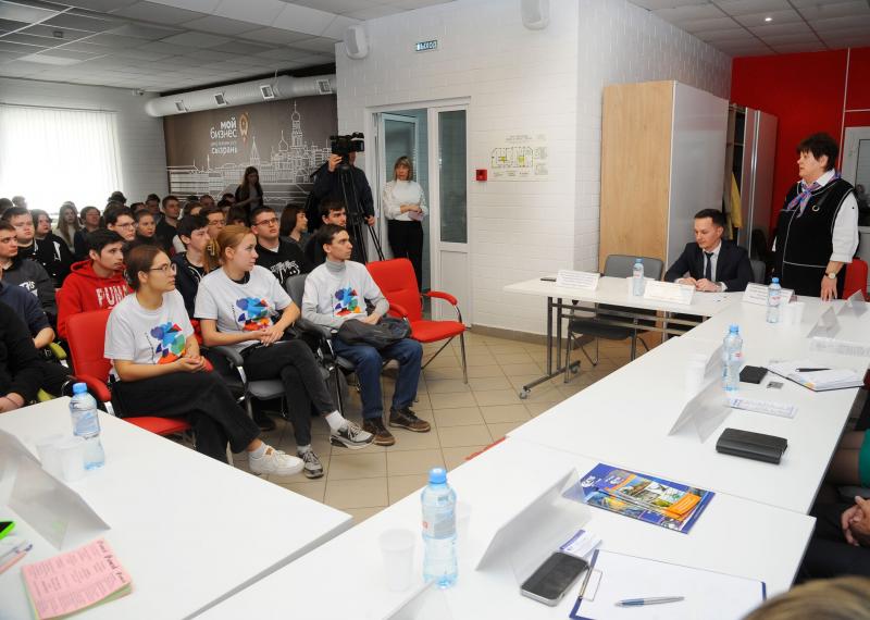 Сызранские студенты встретились с представителями предприятий города 