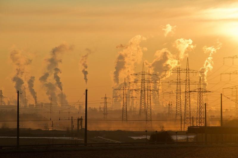 Крупнейшие российские предприятия обязали вести углеродную отчетность