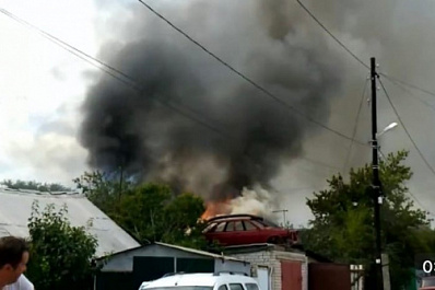 В Самаре на Красносельской 25 человек тушили частный дом