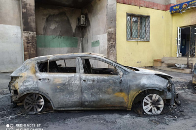 В Самаре огонь уничтожил две иномарки и повредил третью на ул. Ново-Вокзальной