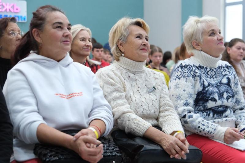 В Самаре стартовало обучение волонтеров форума "Россия - спортивная держава"