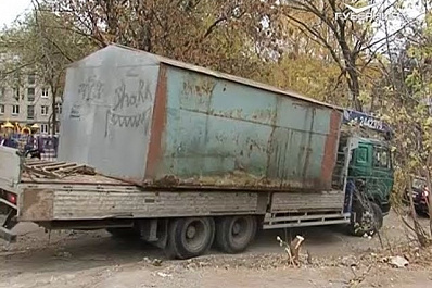 В Самаре продолжается демонтаж самовольно установленных металлических гаражей