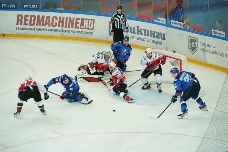 Дмитрий Азаров: "Сделаю все, чтобы тольяттинская "Лада" в следующем сезоне играла в КХЛ, но во многом это будет зависеть от самой команды"