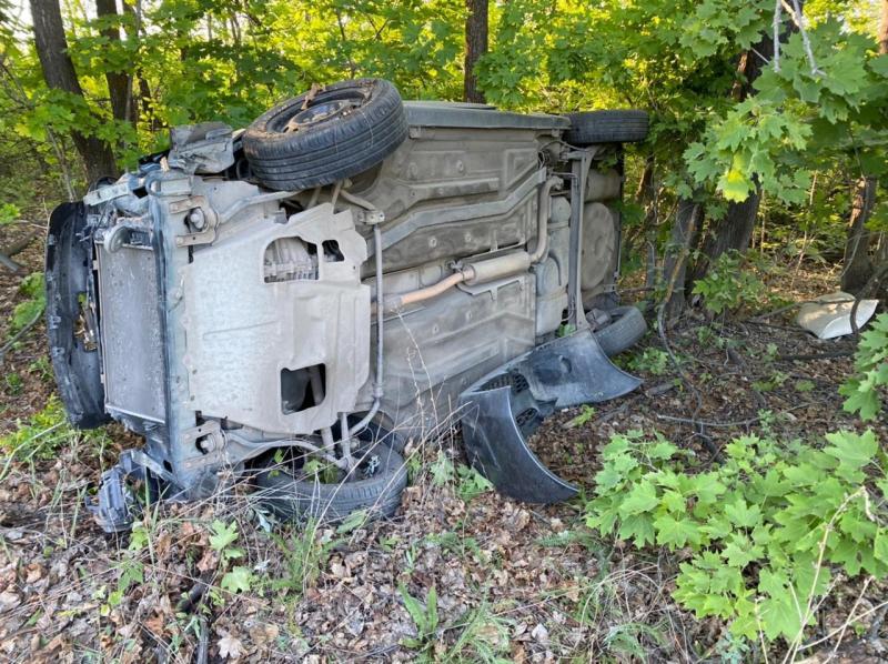На трассе Самара - Бугуруслан "Калина" вылетела в кювет и опрокинулась