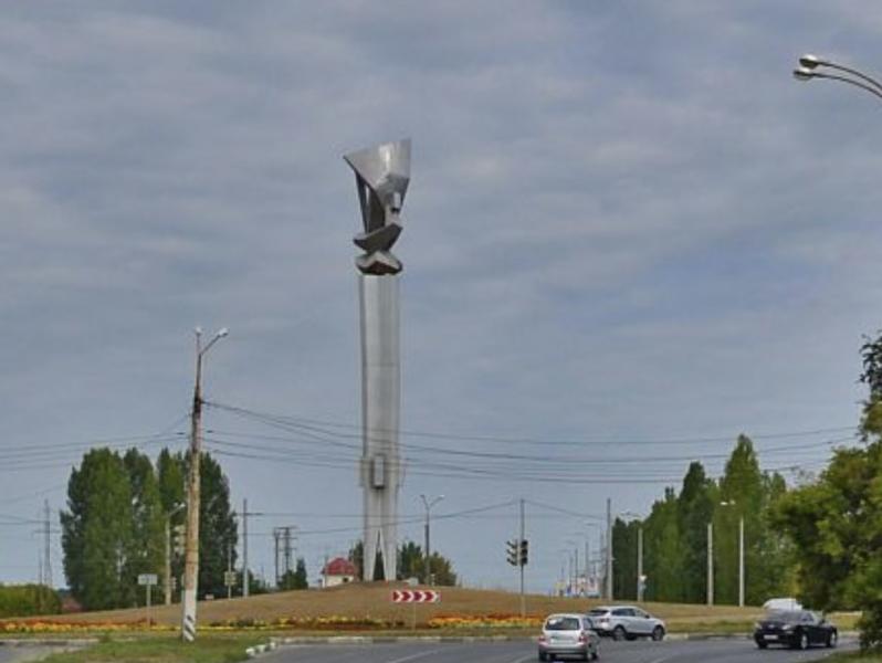 Николай Ренц хочет сохранить исторический символ Тольятти, выкупив стелу "Ладья"