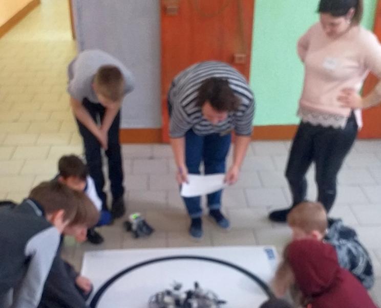 В Жигулевском "Квантуме" школьники создают роботов 