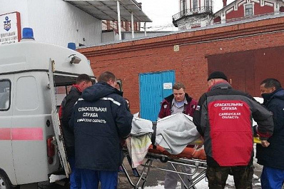 90-летнюю жительницу села Рождествено с ожогами 50% тела спасатели доставили в областной центр