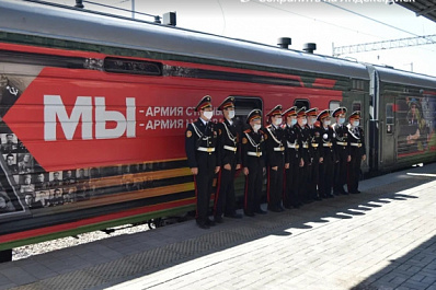 В Самаре 12 тысяч человек посетили акцию тематического поезда "Мы - армия страны! Мы - армия народа!"