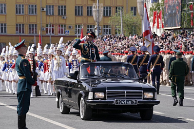 Фоторепортаж: как в Самаре на площади Куйбышева прошел Парад Победы