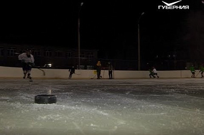 Всероссийский день хоккея детским командам области удалось встретить прямо на льду