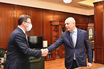 Дмитрий Азаров провел встречу с министром финансов России Антоном Силуановым