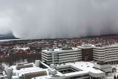 Видео: на Самарскую область 21 марта 2022 года обрушился мощный снежный буран