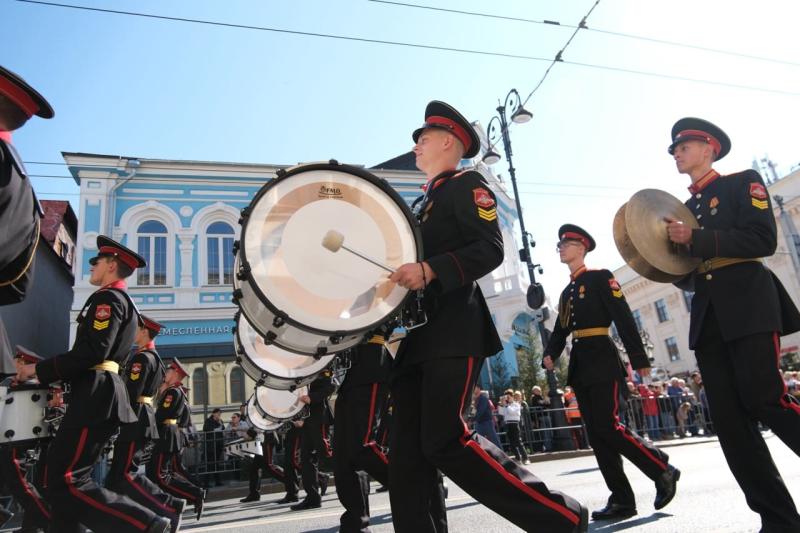 В Самаре Всероссийский фестиваль "На сопках Маньчжурии" открылся парадом духовых оркестров 