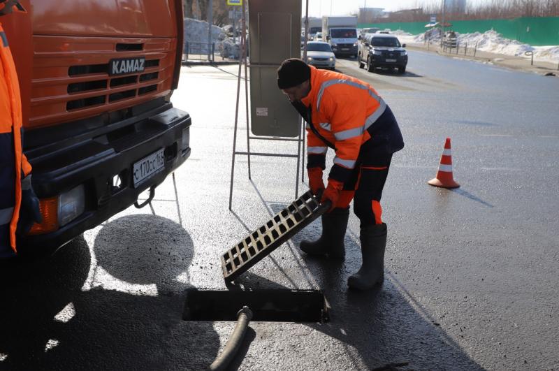 В Самаре заканчивают подготовку дождеприемников к межсезонью