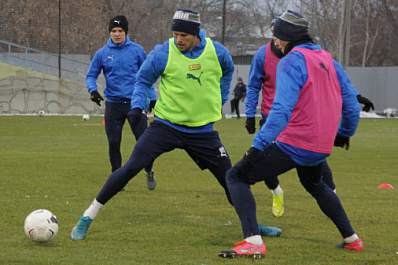 "Крылья Советов" продолжают подготовку к матчу против "Чайки"