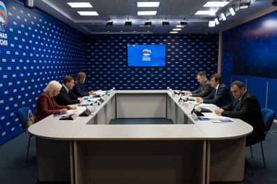 "Единая Россия" и Минпросвещения создадут оперативный штаб для координации программы капремонта школ