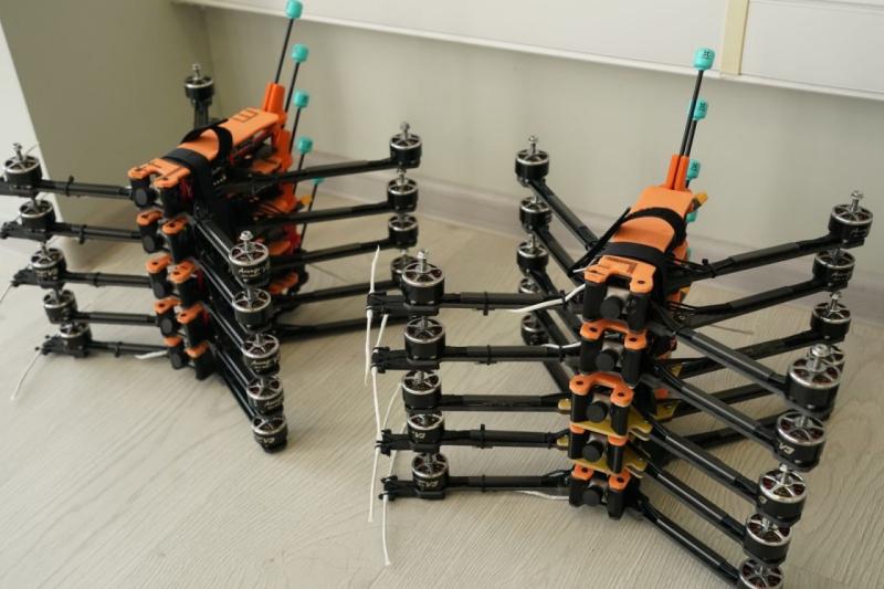 Будущие виртуозы БПЛА: похвистневские школьники учатся управлять дронами