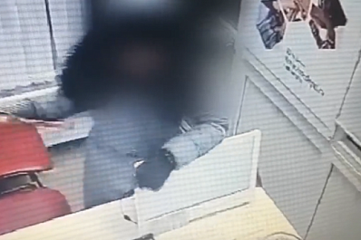 В Самарской области задержали мать с сыном, которых подозревают в нападении на отделение микрозаймов