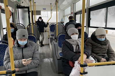 Только в маске: в Самаре продолжаются рейды в общественном транспорте 