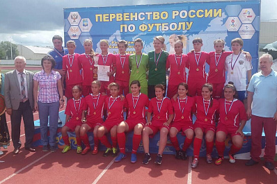 Юные футболистки из Самарской области стали лучшими в стране