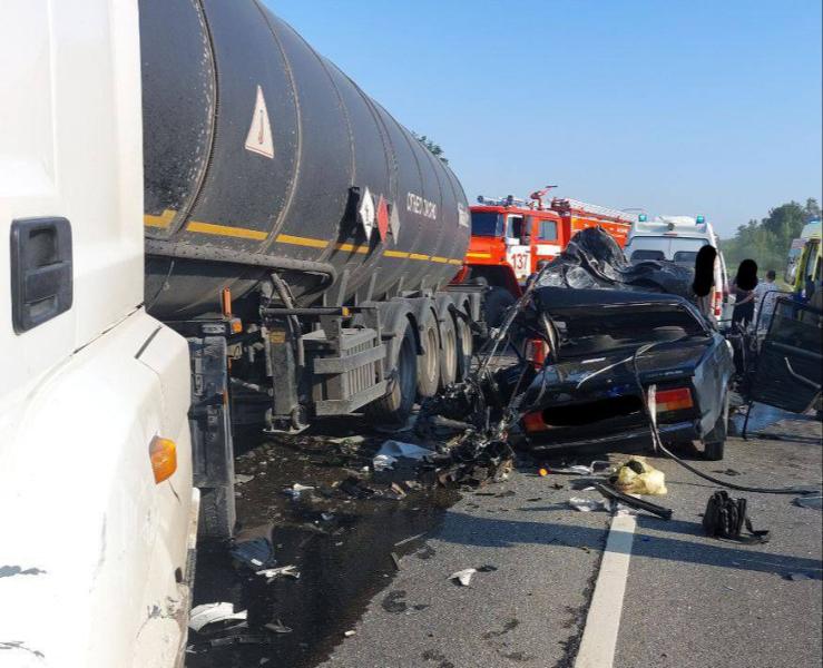 Два человека погибли: в Самарской области 9 июля столкнулись "семерка" и КамАЗ