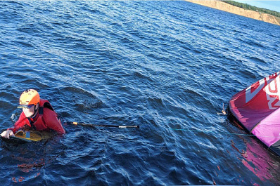 В Самарской области с Волги спасли кайтсерфера