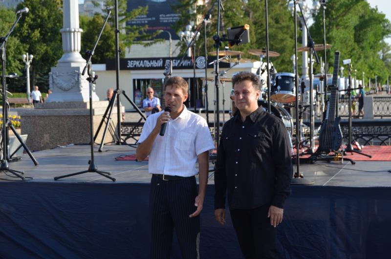 На новом месте: ТРК "ГУБЕРНИЯ" открыла фотовыставку на набережной Волги