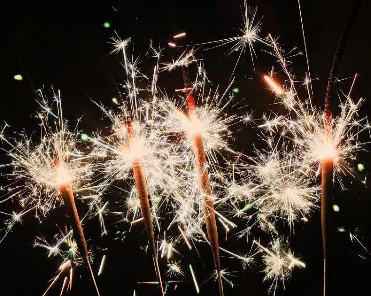 Мнение врача: стоит ли запивать алкоголем записку с желанием